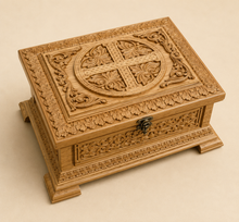 Load image into Gallery viewer, Carved Relic Box